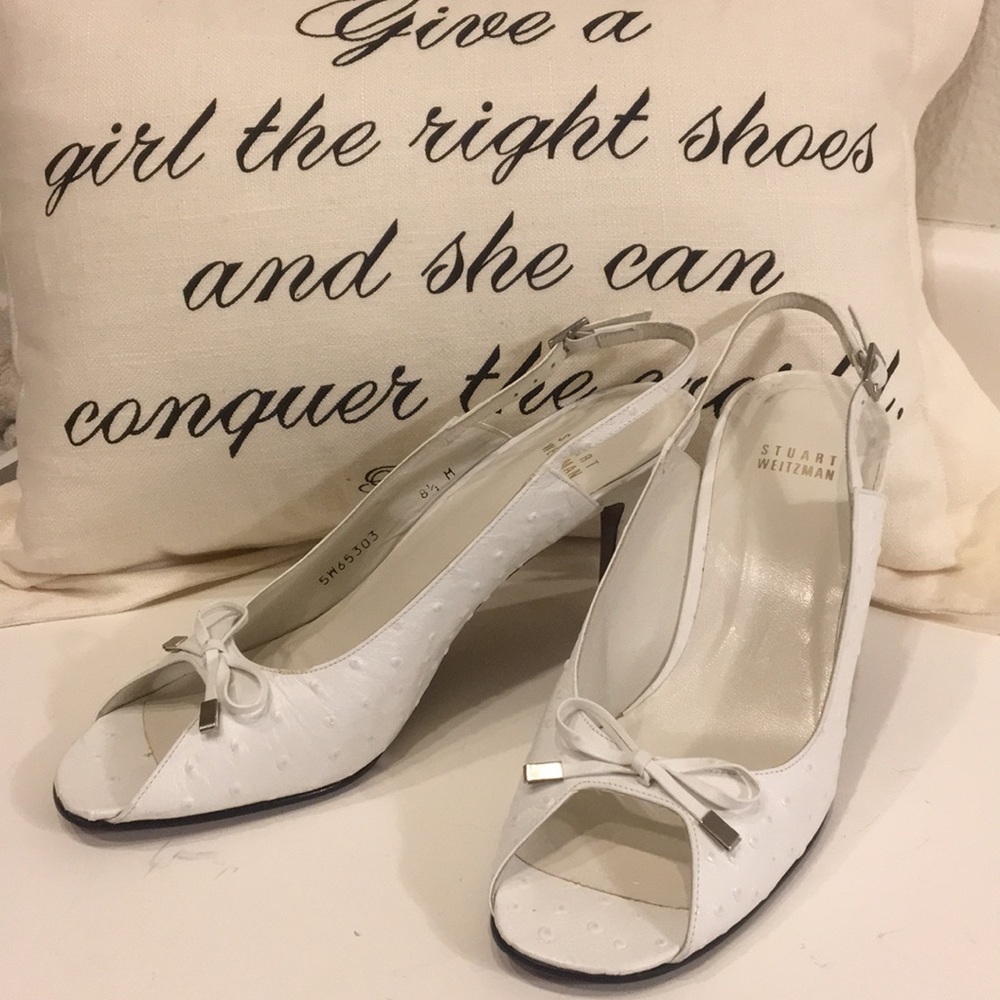 Stuart Weitzman white Sandals ostrich 8.5M